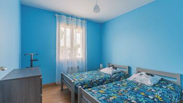 2 habitaciones, tabla de planchar con plancha y wifi gratis