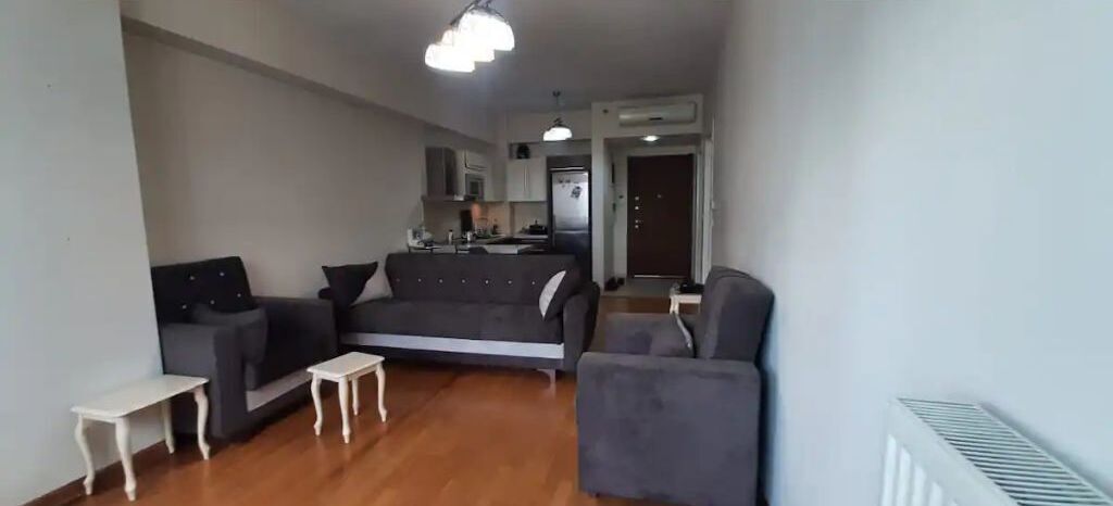 Amazing view Large 1 bed 1 bath lovely apartment