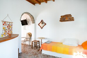 1 bedroom, free WiFi, bed sheets - Pet-Friendly Apartment 'Milos' with Sea View Wi-Fi (Cyclades)