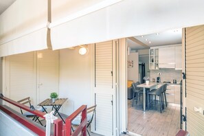 Dining - Studio "Glicine" with Balcony and Air Conditioning (Trappitello)