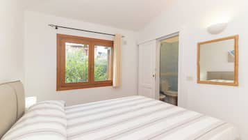 3 soverom, strykejern/-brett og sengetøy