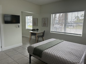 Fer et planche à repasser, Wi-Fi