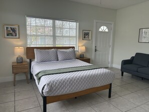 Iron/ironing board, WiFi - Bay Apartment by the Water 1 (Clearwater Beach)