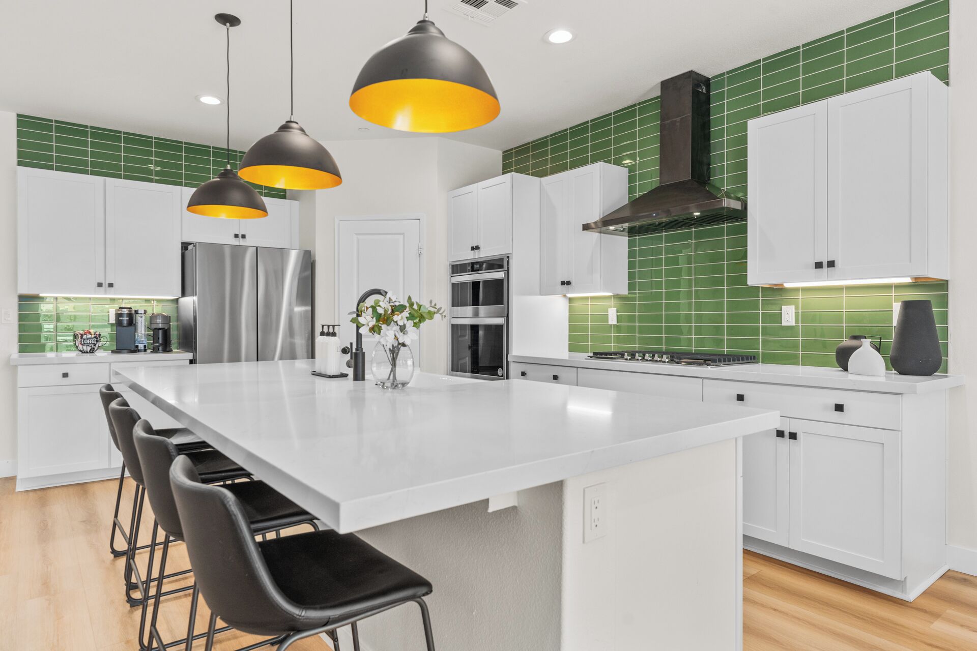 Elegance House- VERY Close to festivals and PGA West, rock slide pool