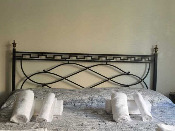 2 Schlafzimmer, Bügeleisen/Bügelbrett, kostenloses WLAN, Bettwäsche