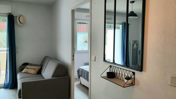 TV - Cozy 1-BR Apartment with Balcony, Near Beaches, Parking Included (Capbreton)