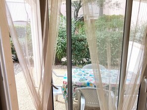 View from property - Charming T2 for 4, garden, parking, near beach (Cap d'Agde)
