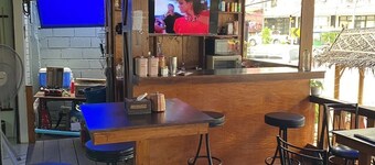 KARON STUDIO APARTMENT