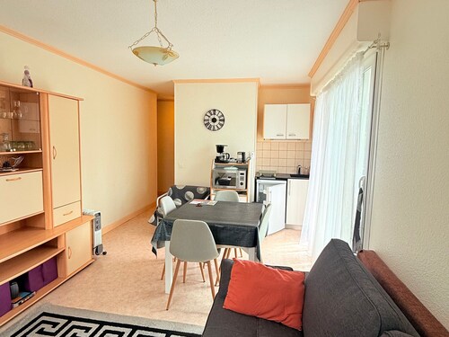 Studio avec balcon et parking proche plage