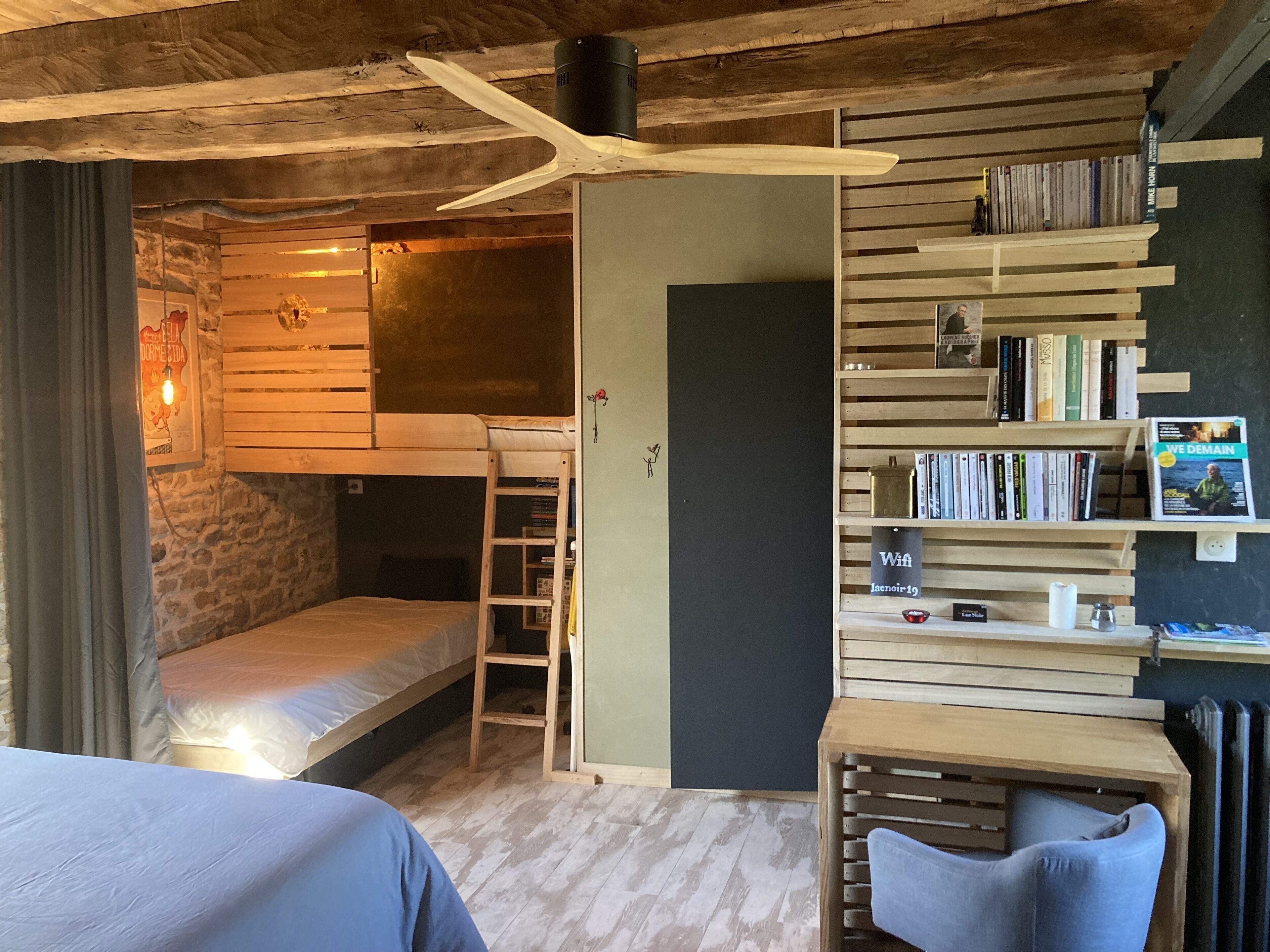 1 chambre, bureau, lit parapluie, Wi-Fi gratuit