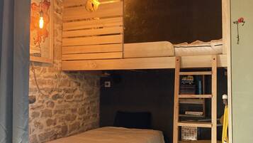 1 chambre, bureau, lit parapluie, Wi-Fi gratuit