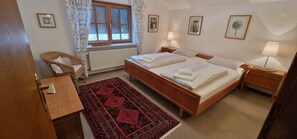 1 bedroom, free WiFi, bed sheets
