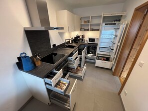 Fridge, microwave, oven, stovetop - Activity and relaxation in Aschau: Vacation apartment ciao-aschau Klaus (Aschau)