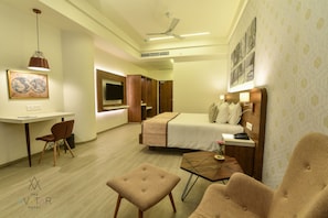 Sunset Studio | Minibar, in-room safe, desk, laptop workspace - The Avatar Hotel (Mangaluru)