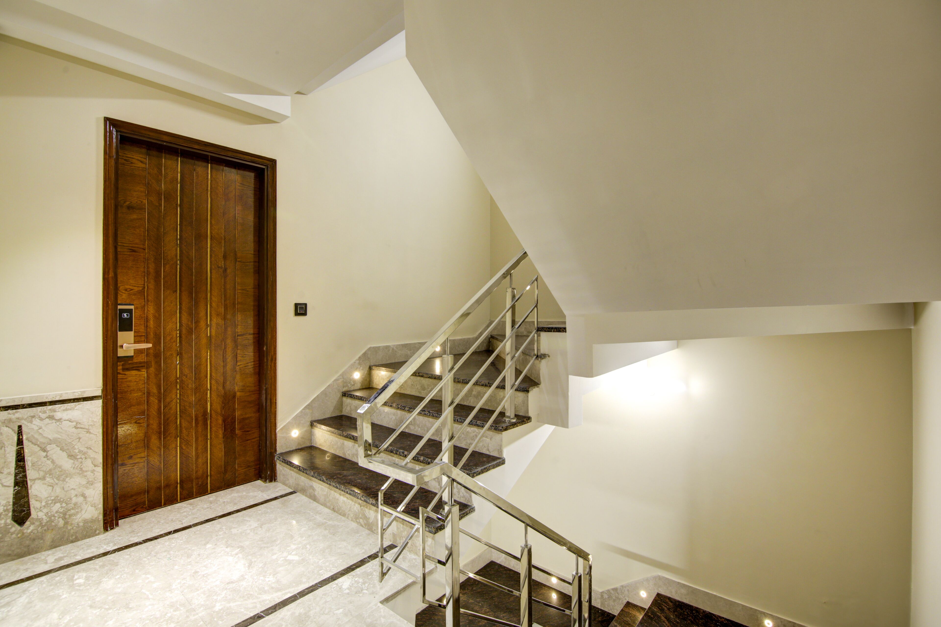 Foto - The Leena International-Near Connaught Place & New Delhi Railway Station