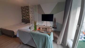 1 habitación, wifi y ropa de cama