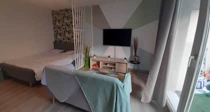 Au pied de la gare et au cĆur de la ville de cergy le haut