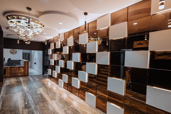 Lobby - Bajaj's Karwan Inn (Jagdalpur)