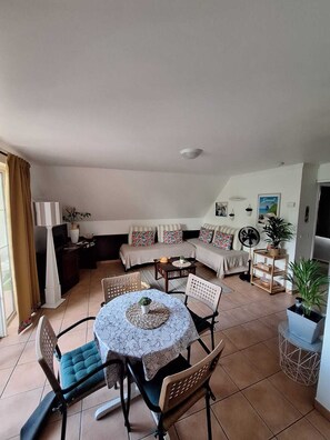 Dining - Bel Appartement les Pieds Dans L'eau Sainte-luce Martinique (SAINTE-LUCE)