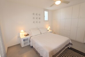 4 Schlafzimmer, Bügeleisen/Bügelbrett, Reisekinderbett, kostenloses WLAN