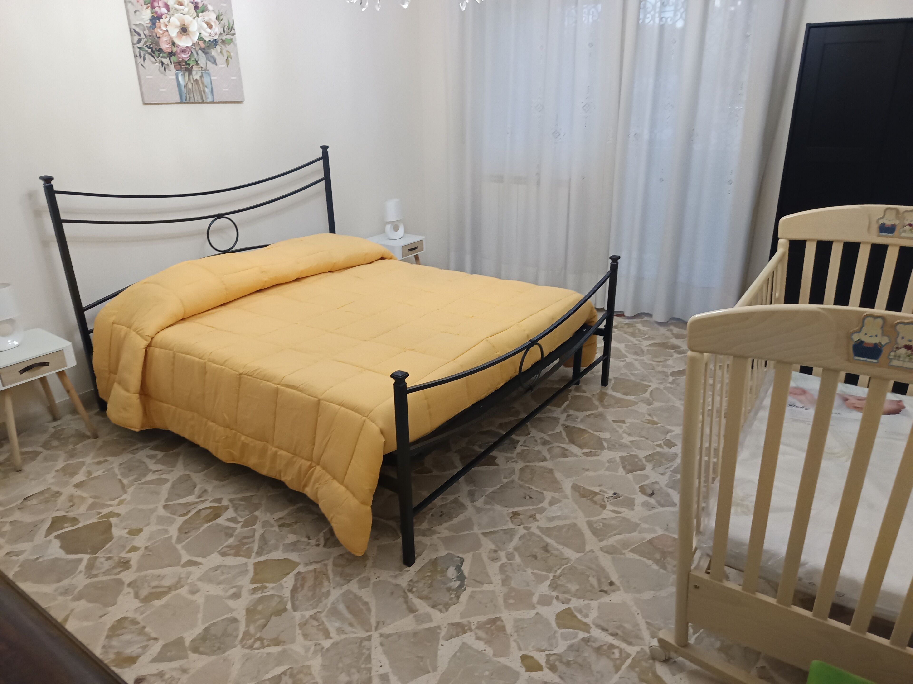 3 chambres, fer et planche à repasser, lit parapluie, Wi-Fi gratuit