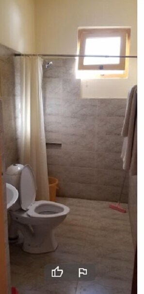 Ducha, artículos de tocador de diseñador, toallas, jabón