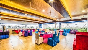 Unclassified image, 5 of 7, button - Hotel Mystic Meadows By TravelBook (Gurugram)