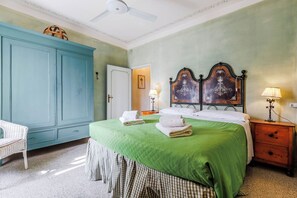 2 chambres, fer et planche à repasser, lit parapluie, Wi-Fi gratuit