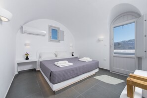 Chambre Duplex Deluxe | 1 chambre, accès au Wi-Fi (inclus), literie fournie