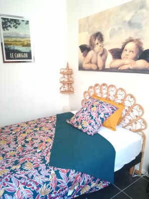 1 habitación y ropa de cama 