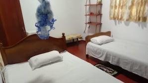 1 bedroom, free WiFi - Villa N Homestay  (Unawatuna)