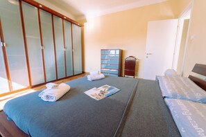 2 bedrooms, iron/ironing board, free WiFi, bed sheets - Elegant Apartment in the Center by Wonderful Italy (Sanremo)