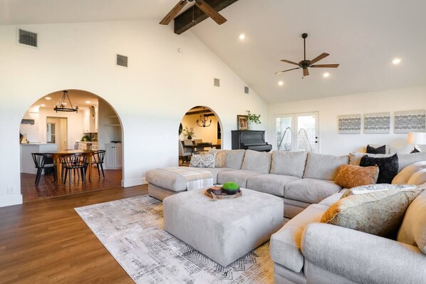 Smart TV, fireplace, video games, books