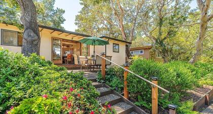 3891 Robert R Jones House - Stunning Gardens