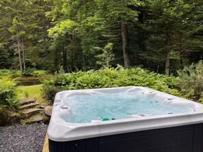 مغطس سبا خارجي