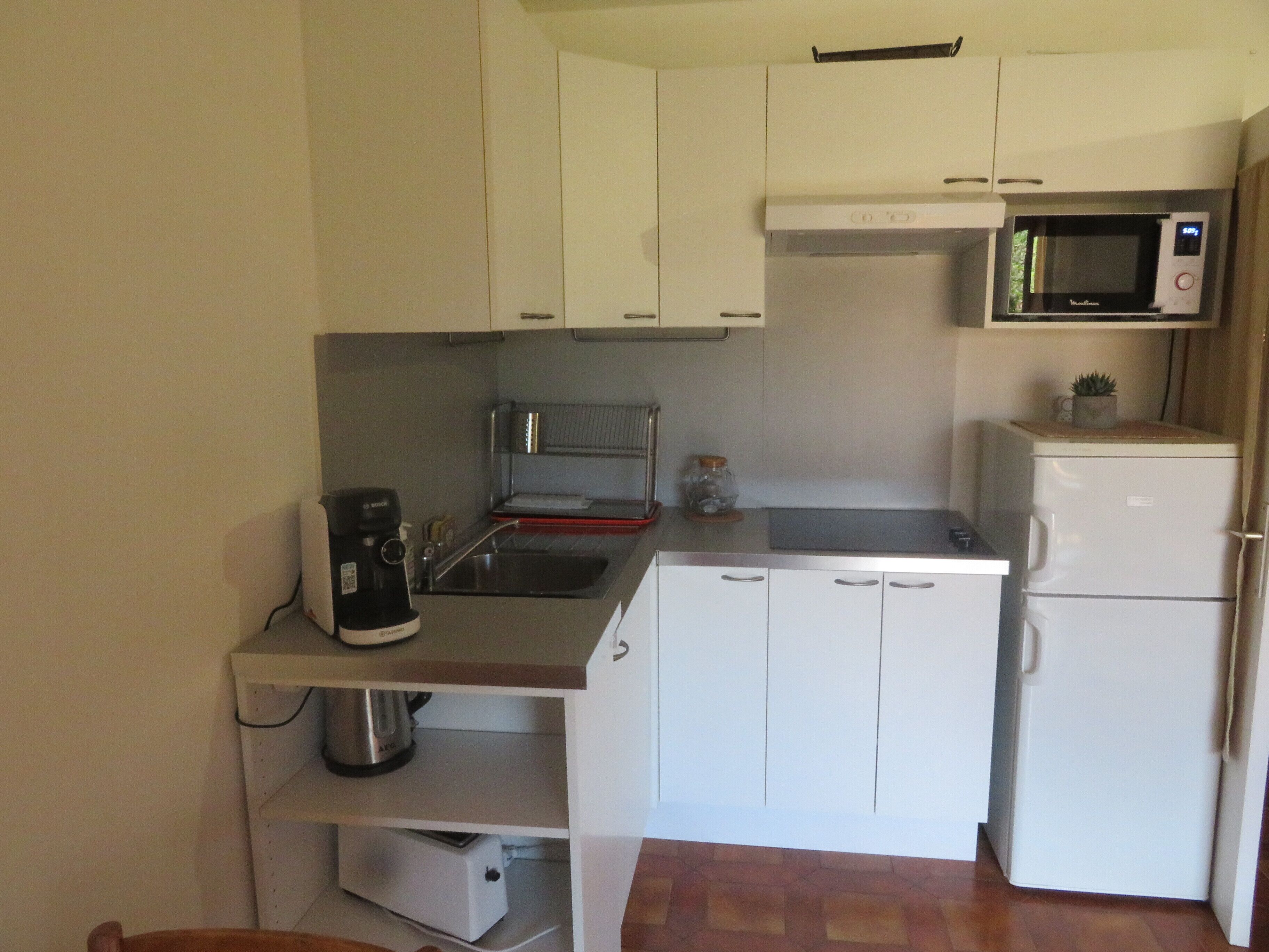 Seaside studio Les Lecques