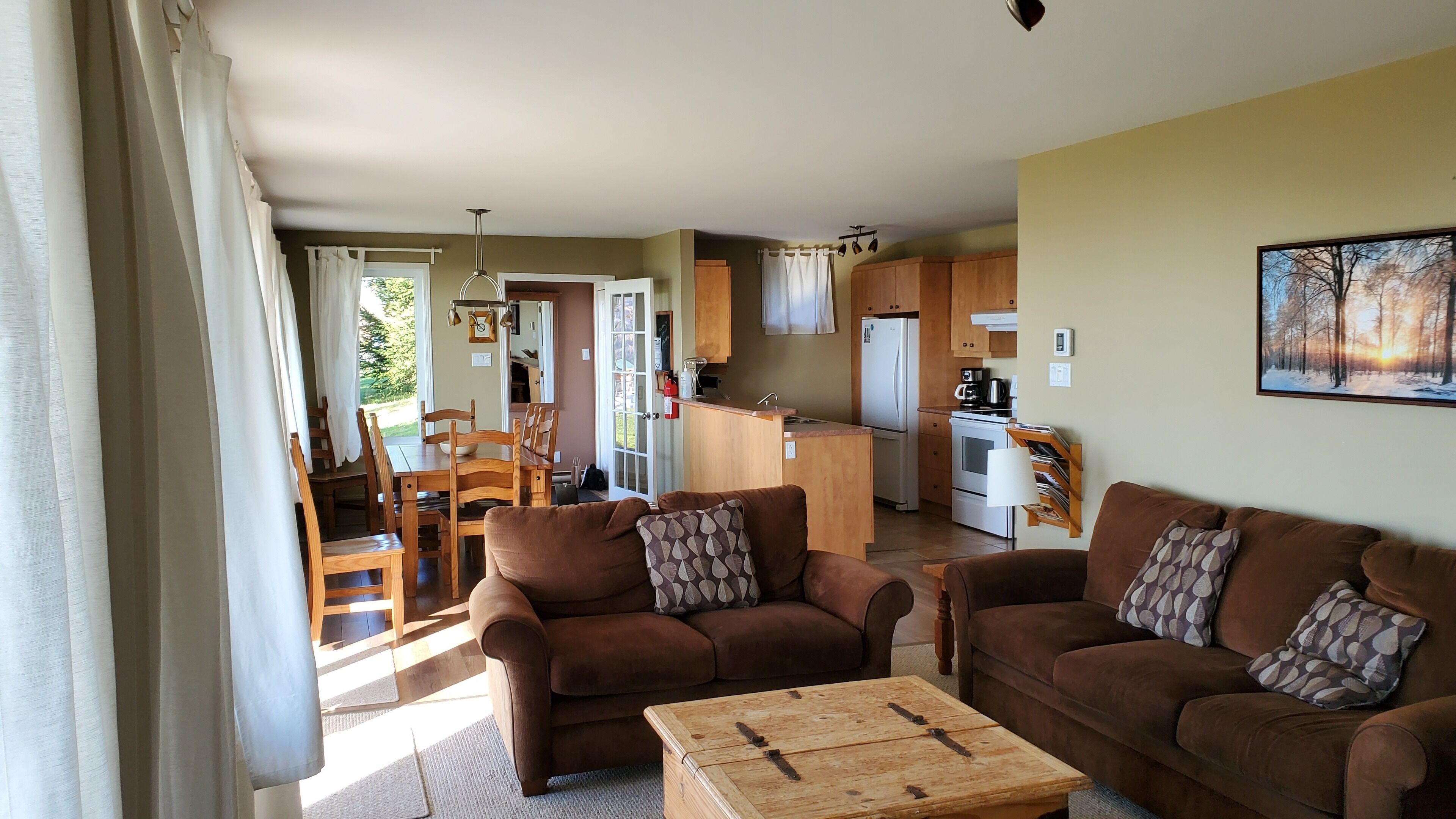 Very close to the Massif de Charlevoix! - Les Chalets Sympathiques (lower unit)