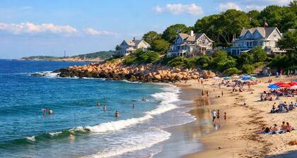 *Salem Spooky Downtown 2BR| Halloween+Hocus Pocus