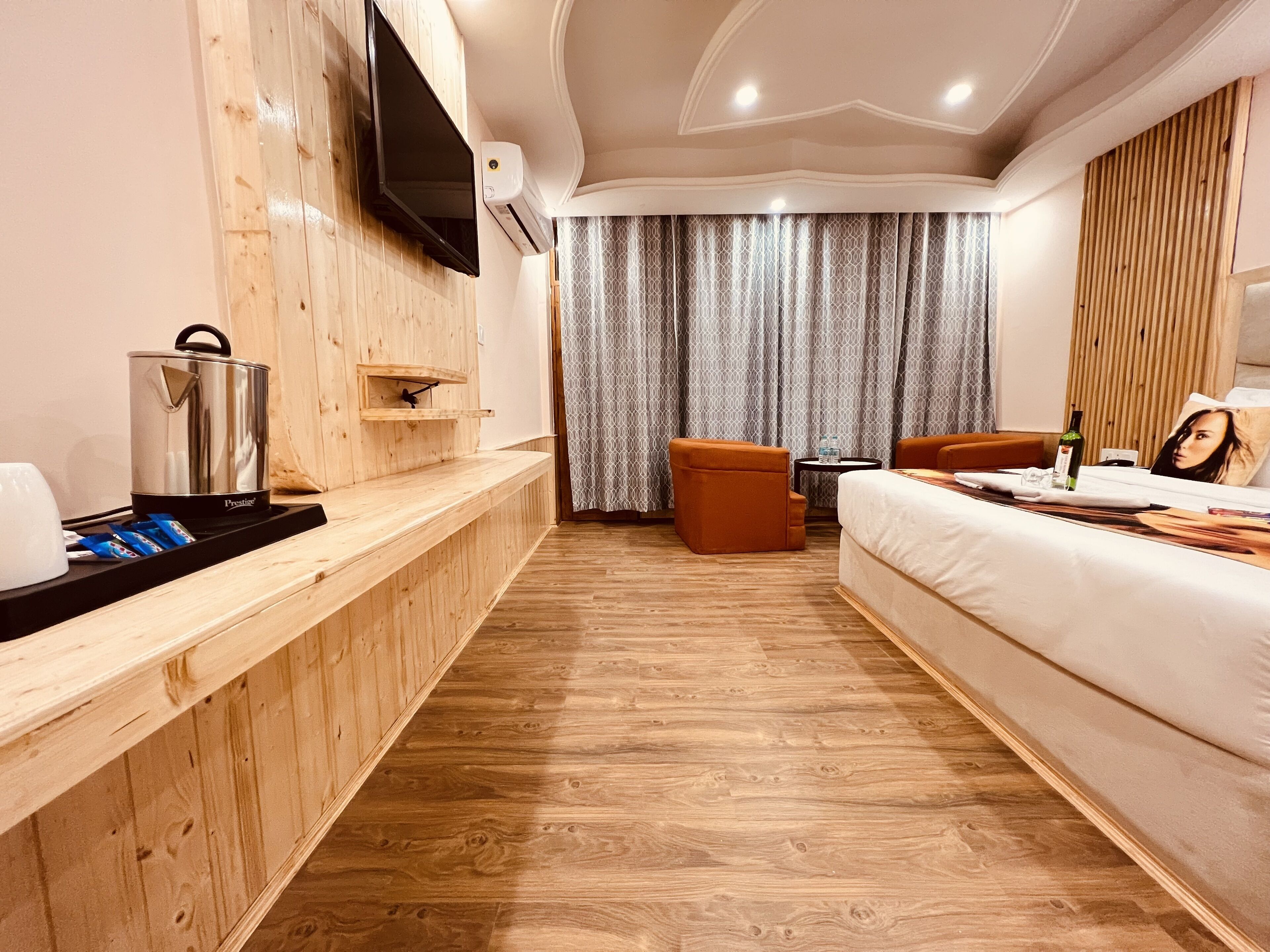 尊荣双人房 | 埃及棉床单、高档床上用品、Select Comfort 床、免费 WiFi