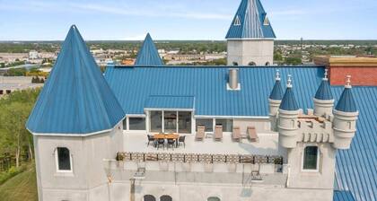 Grand Castle Penthouse—3 Levels of Luxury & Views