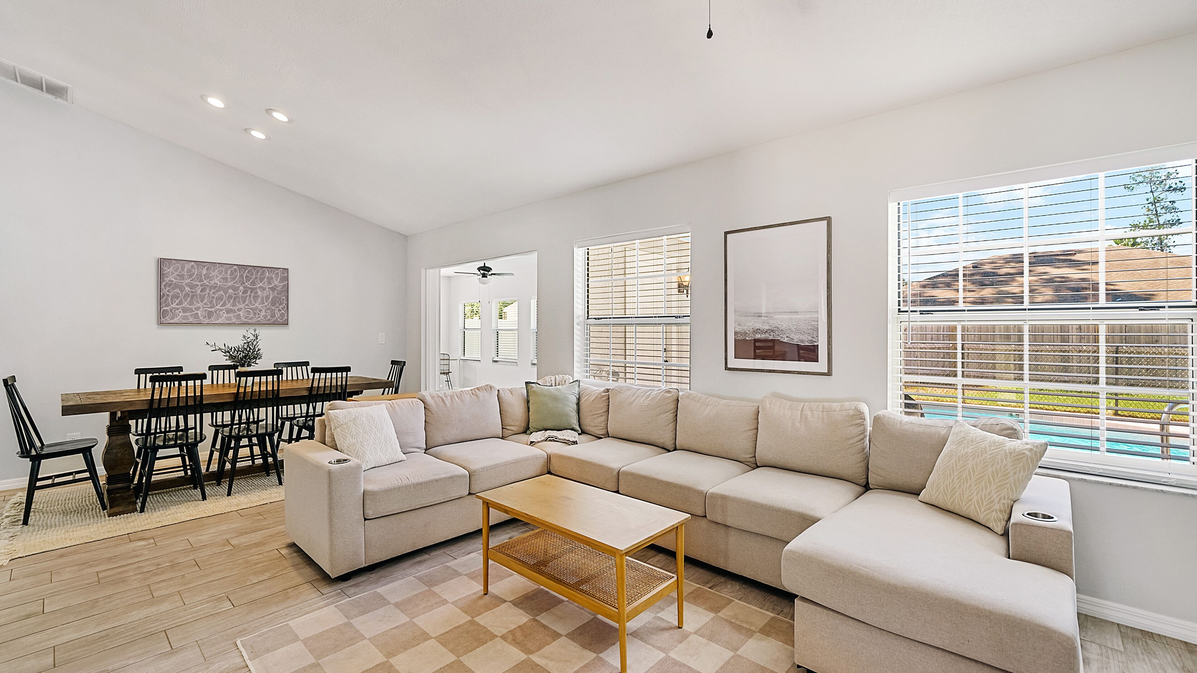 Inviting Heated Pool, Sleeps 11, Close Beach Proximity - HIGH TIDE!