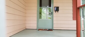 Beth's Place IV - Downtown