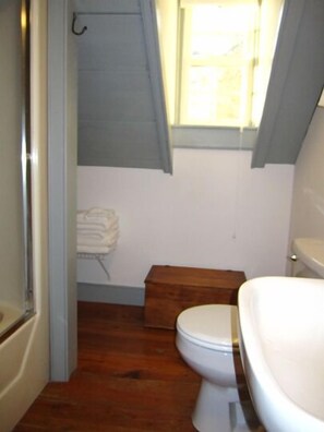 Een bad/douchecombinatie