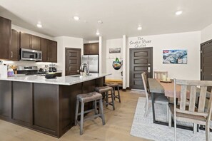Dining - The Snake River Chalet (Keystone)