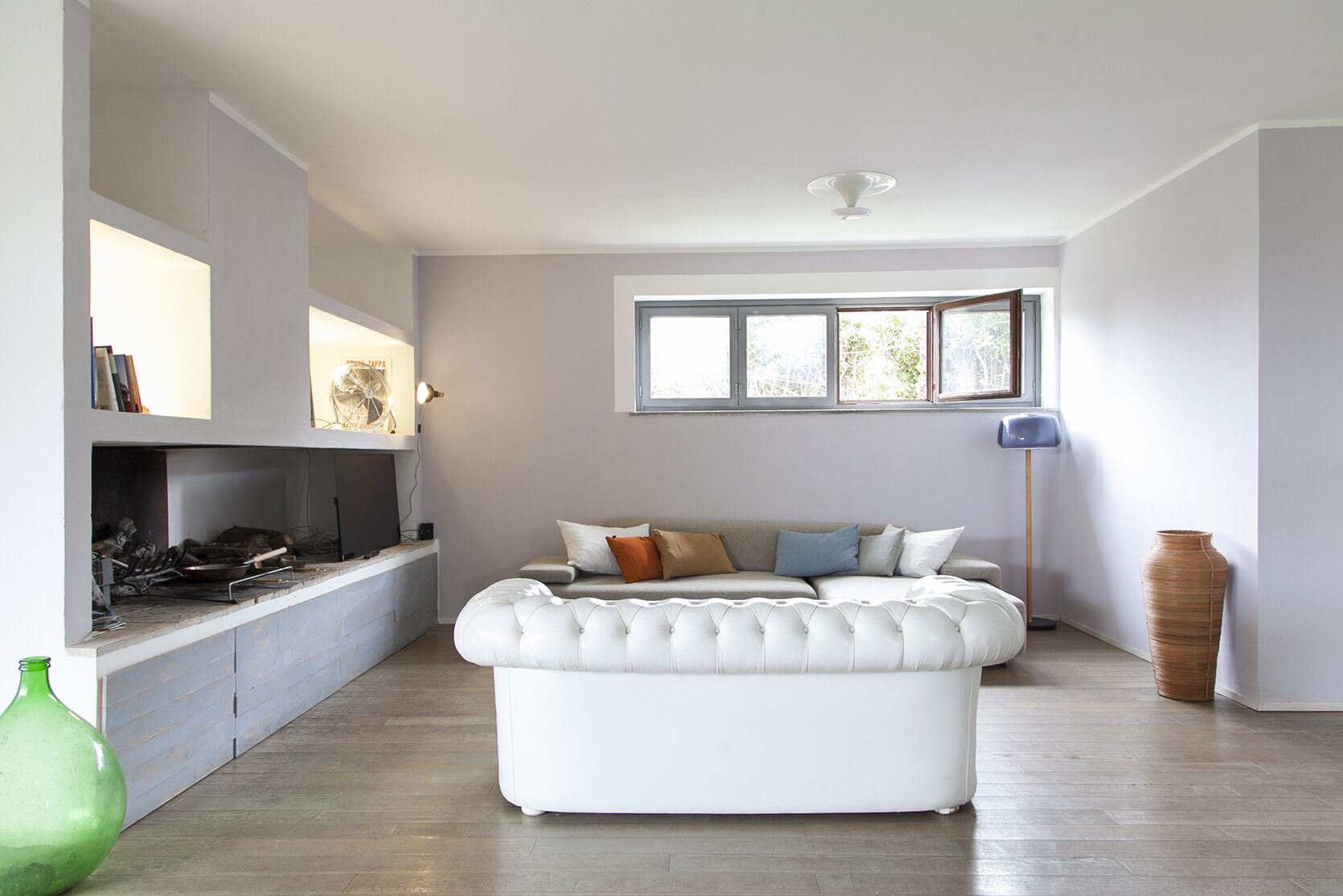 Wonderful villa with swimming pool near the sea.