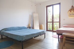 4 chambres, fer et planche à repasser, Wi-Fi, literie fournie