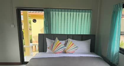 Thungwua laen resort