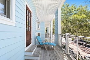 Terrace/patio - Carriage House Next to Heated Pool. With Full Kitchen, Laundry, and 2 Full Baths (Santa Rosa Beach)
