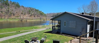 Private Riverfront Cabin