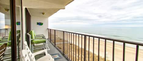 Condo, 2 habitaciones | Balcón
